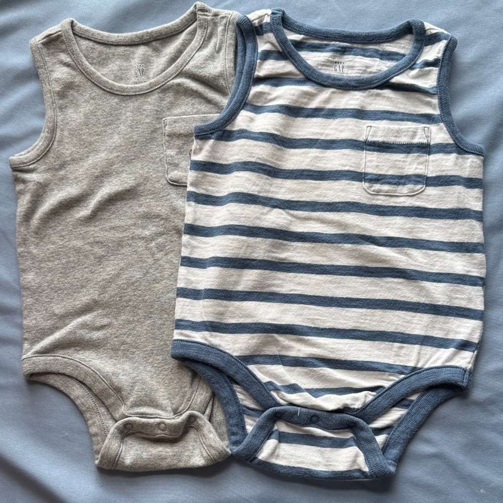 GAP Sleeveless Baby Bodysuit Set in Gray & Blue Stripe